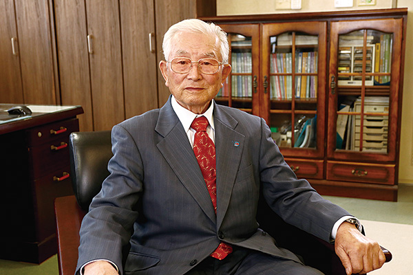代表取締役会長　中野 與志夫